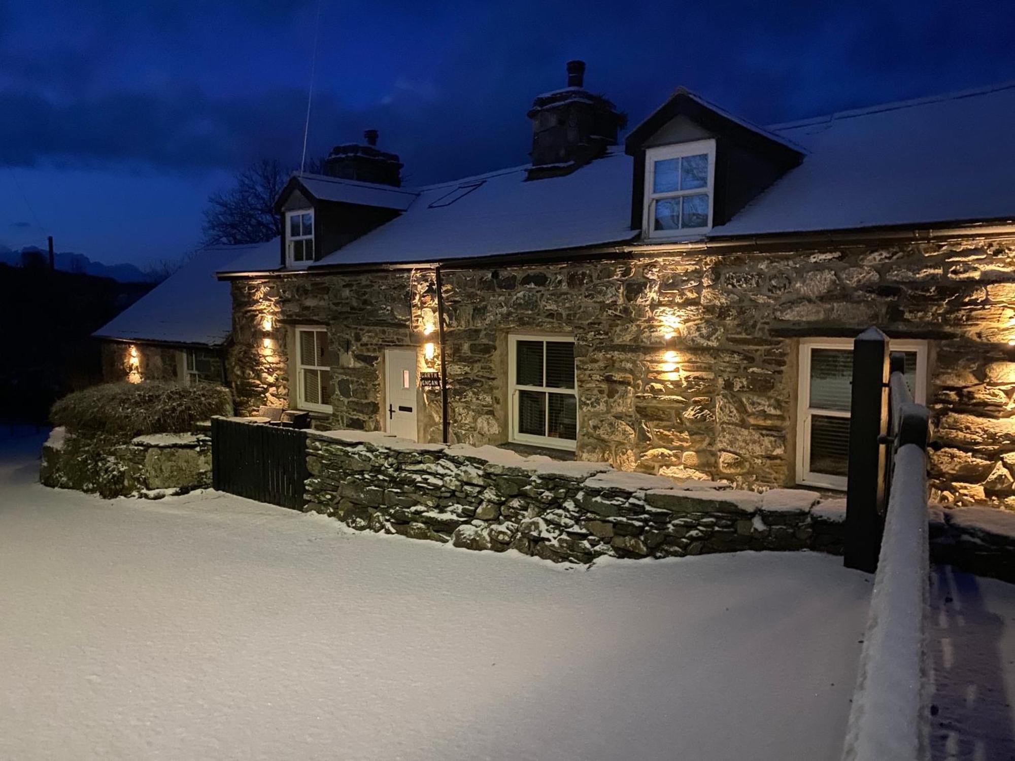 Garth Engan Private Self Contained B&B With Garden Area Llanbedr  Kültér fotó
